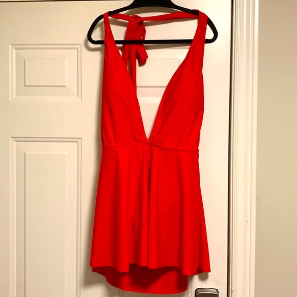 Sexy Plunging V neckline Skirt Open with Tie Back Women’s Red Swimsuit, Size XL - Picture 5 of 12